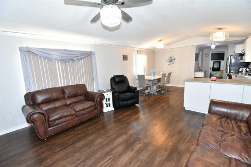 53 Maple Drive West, Brooks, AB 