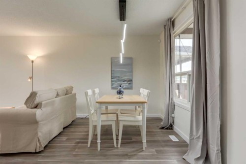 4627 73 Street Nw, Calgary, AB - Indoor Photo Showing Dining Room