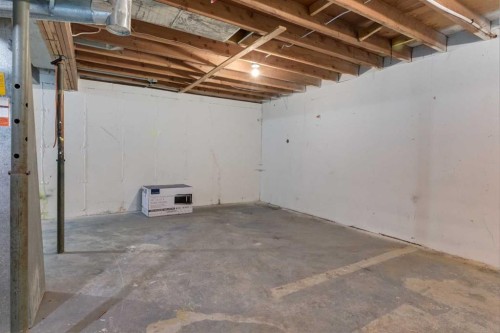 4627 73 Street Nw, Calgary, AB - Indoor