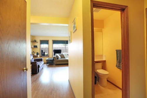 35 Parkland Close East, Brooks, AB - Indoor