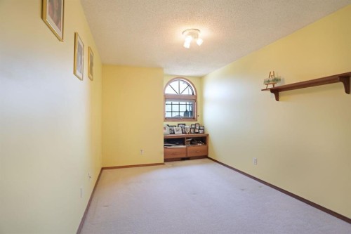 35 Parkland Close East, Brooks, AB - Indoor Photo Showing Other Room