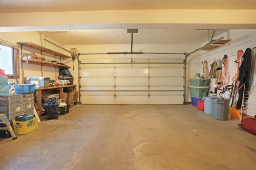 35 Parkland Close East, Brooks, AB - Indoor Photo Showing Garage