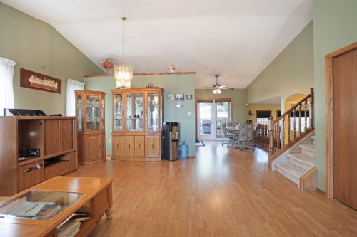 35 Parkland Close East, Brooks, AB - Indoor