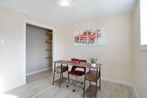 534 Iris Street, Rosemary, AB - Indoor Photo Showing Dining Room