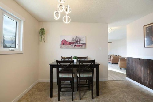534 Iris Street, Rosemary, AB - Indoor Photo Showing Dining Room