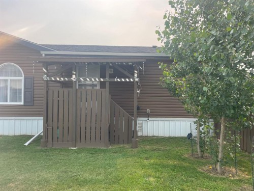 92 Railway Avenue, Rosemary, AB - Outdoor