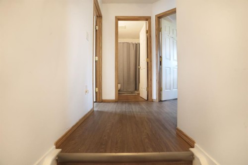 21 Pleasant Park Green West, Brooks, AB - Indoor Photo Showing Other Room