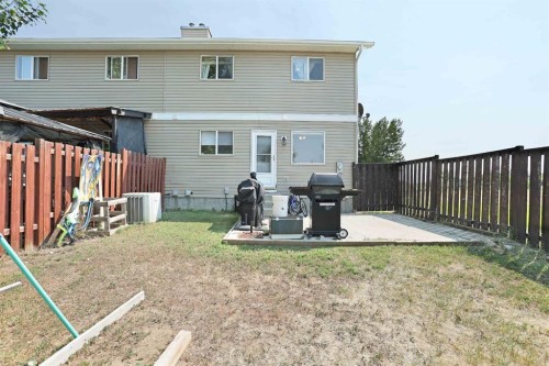 21 Pleasant Park Green West, Brooks, AB - Outdoor With Exterior