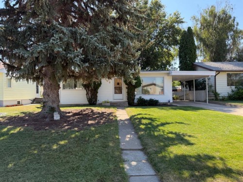 408 8 Street E, Drumheller, AB - Outdoor