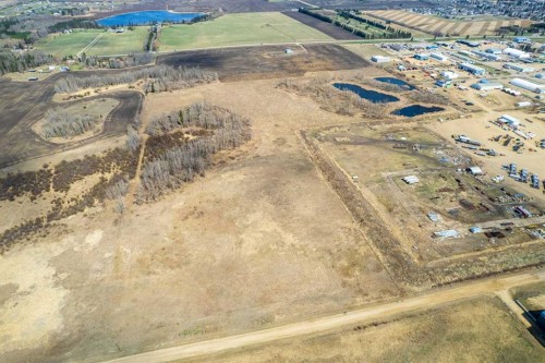 6720 39 Ave, Ponoka, AB 