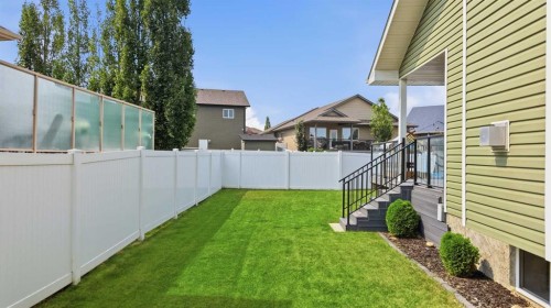 113 Weddell Crescent, Red Deer, AB - Outdoor