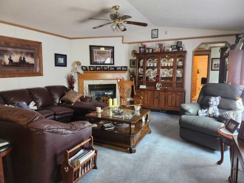 85 Greenwood Villa, Drumheller, AB 