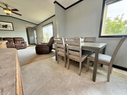 48-349 Railway Avenue, Duchess, AB 
