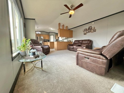 48-349 Railway Avenue, Duchess, AB 