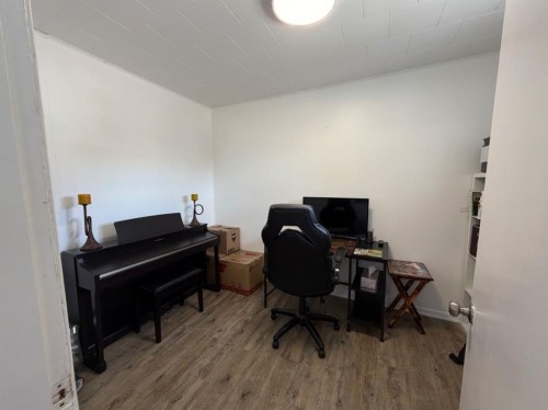 97 Villa Street, Drumheller, AB - Indoor