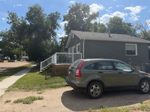 97 Villa Street, Drumheller, AB - 