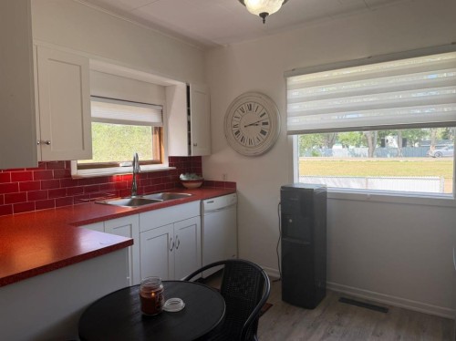 97 Villa Street, Drumheller, AB - Indoor