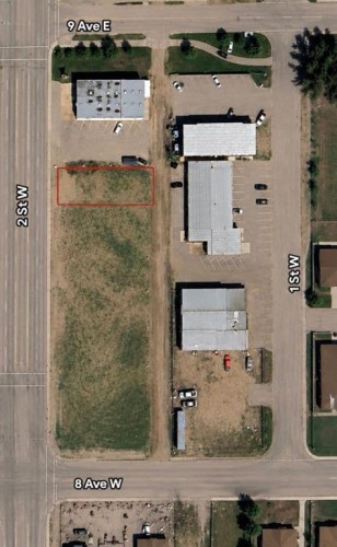 820 2 Street West, Brooks, AB 