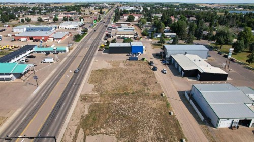 820 2 Street West, Brooks, AB 