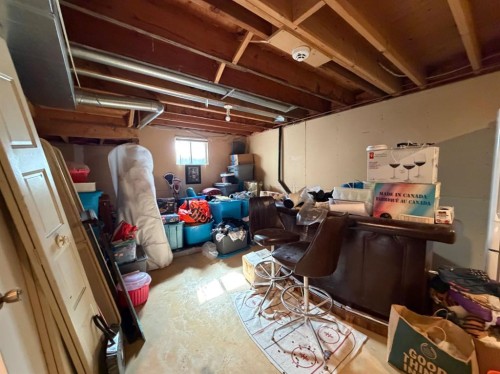 635 3 Avenue West, Drumheller, AB - Indoor Photo Showing Basement