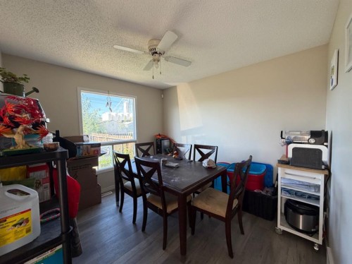 635 3 Avenue West, Drumheller, AB - Indoor Photo Showing Dining Room