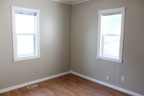 23 Pine Avenue West, Brooks, AB - Indoor Photo Showing Other Room