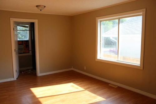 23 Pine Avenue West, Brooks, AB - Indoor Photo Showing Other Room