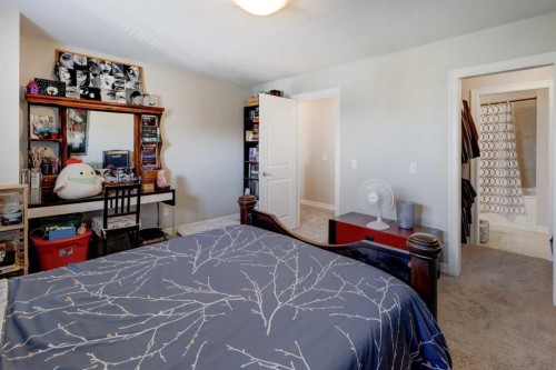 131 Copperpond Common Se, Calgary, AB - Indoor Photo Showing Bedroom