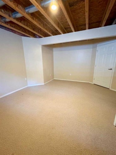 416 3 Avenue, Bassano, AB - Indoor Photo Showing Basement