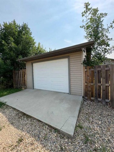 416 3 Avenue, Bassano, AB - Outdoor