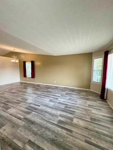 416 3 Avenue, Bassano, AB - Indoor Photo Showing Other Room