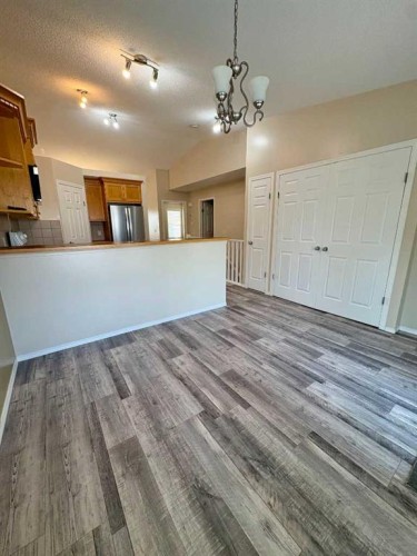 416 3 Avenue, Bassano, AB - Indoor Photo Showing Kitchen