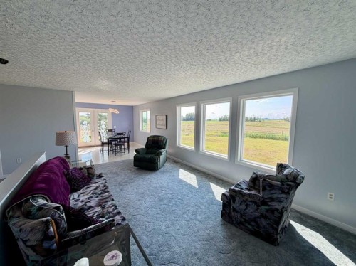 795008 Range Road 44, Rycroft, AB - Indoor Photo Showing Living Room