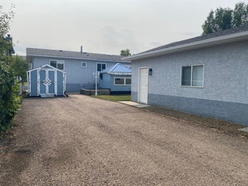 106 Winkler Drive, Hanna, AB - Outdoor