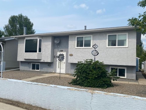 106 Winkler Drive, Hanna, AB - Outdoor
