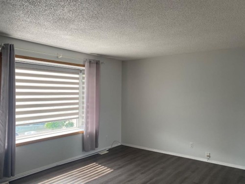 106 Winkler Drive, Hanna, AB - Indoor Photo Showing Other Room