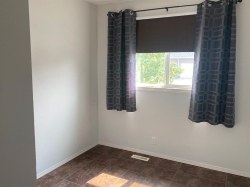 106 Winkler Drive, Hanna, AB - Indoor Photo Showing Other Room