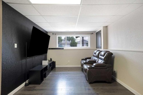 50 Chilcotin Way West, Lethbridge, AB - Indoor Photo Showing Other Room