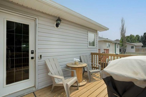 50 Chilcotin Way West, Lethbridge, AB - Outdoor With Deck Patio Veranda With Exterior