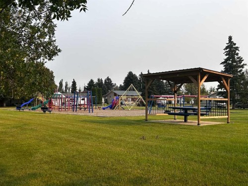 8 Louise Crescent, Duchess, AB - Outdoor With Deck Patio Veranda