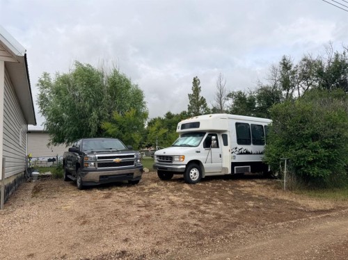 205 2 Street West, Munson, AB - Outdoor
