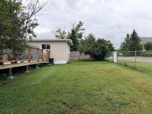 205 2 Street West, Munson, AB - Outdoor With Deck Patio Veranda
