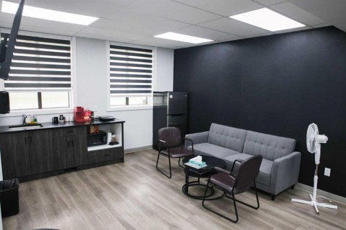 7730 46 Street Se, Calgary, AB 