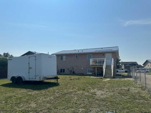 200 Upland Boulevard West, Brooks, AB - Outdoor