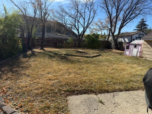 103 7 Avenue Se, Drumheller, AB - Outdoor