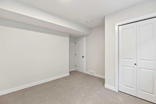 38 Bardwell Way, Sylvan Lake, AB - Indoor Photo Showing Other Room