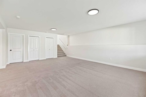 38 Bardwell Way, Sylvan Lake, AB - Indoor Photo Showing Other Room