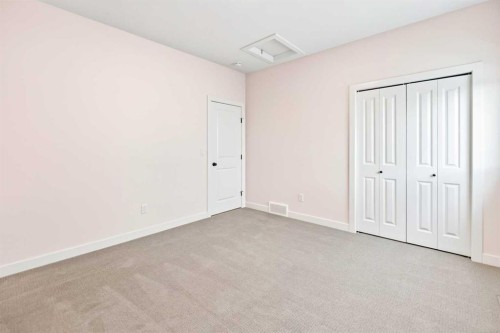 38 Bardwell Way, Sylvan Lake, AB - Indoor Photo Showing Other Room