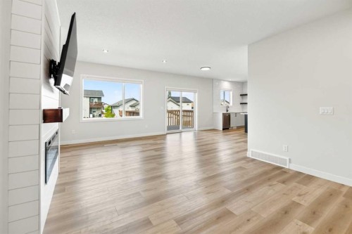 38 Bardwell Way, Sylvan Lake, AB - Indoor Photo Showing Other Room