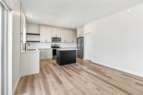 38 Bardwell Way, Sylvan Lake, AB - Indoor Photo Showing Kitchen With Stainless Steel Kitchen With Upgraded Kitchen